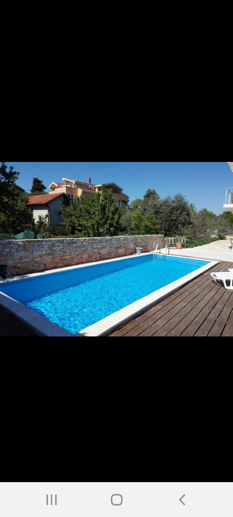 Apartman Luce With Shared Pool 扎达尔 外观 照片